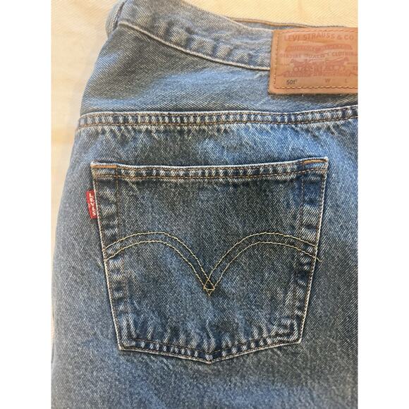Levi's Women's Plus Size 501 High Rise Button Fly Jeans Size 20W - Picture 3 of 16